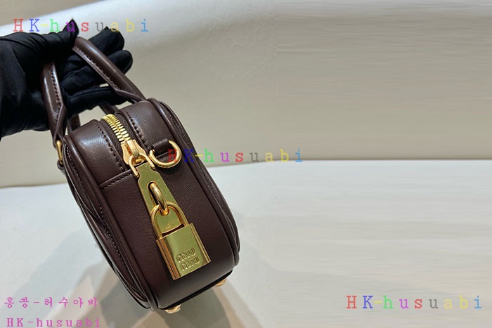 ★미러급★미우미우 마테라쎄 나파 가죽 탑 핸들 백 5BB123-7