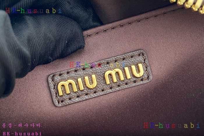 ★미러급★미우미우 마테라쎄 나파 가죽 탑 핸들 백 5BB123-7