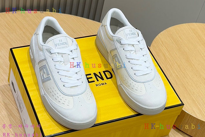 NEW 펜디 스니커즈 신상 FD 588243
