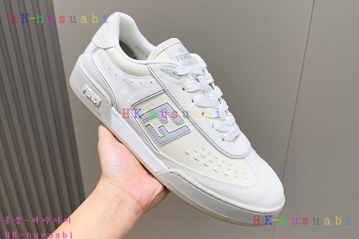 NEW 펜디 스니커즈 신상 FD 588243