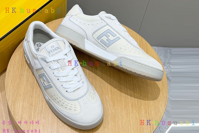 NEW 펜디 스니커즈 신상 FD 588243